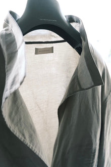 Burberry Prorsum SS01 ‘Caped Cocoon’ 
By Roberto Menichetti