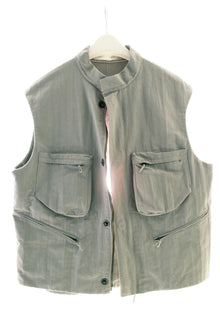 Burberry Prorsum SS00 Integrated Cargo Jacket with Stacked Pockets
Designed by Roberto Menichetti