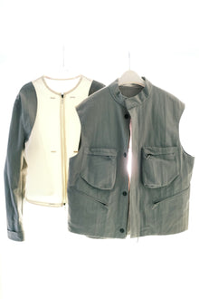 Burberry Prorsum SS00 Integrated Cargo Jacket with Stacked Pockets
Designed by Roberto Menichetti