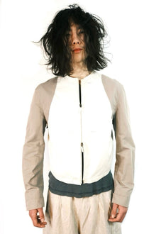 Burberry Prorsum SS00 Integrated Cargo Jacket with Stacked Pockets
Designed by Roberto Menichetti
