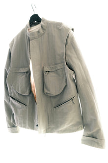 Burberry Prorsum SS00 Integrated Cargo Jacket with Stacked Pockets
Designed by Roberto Menichetti