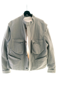 Burberry Prorsum SS00 Integrated Cargo Jacket with Stacked Pockets
Designed by Roberto Menichetti