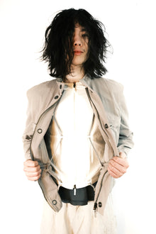 Burberry Prorsum SS00 Integrated Cargo Jacket with Stacked Pockets
Designed by Roberto Menichetti